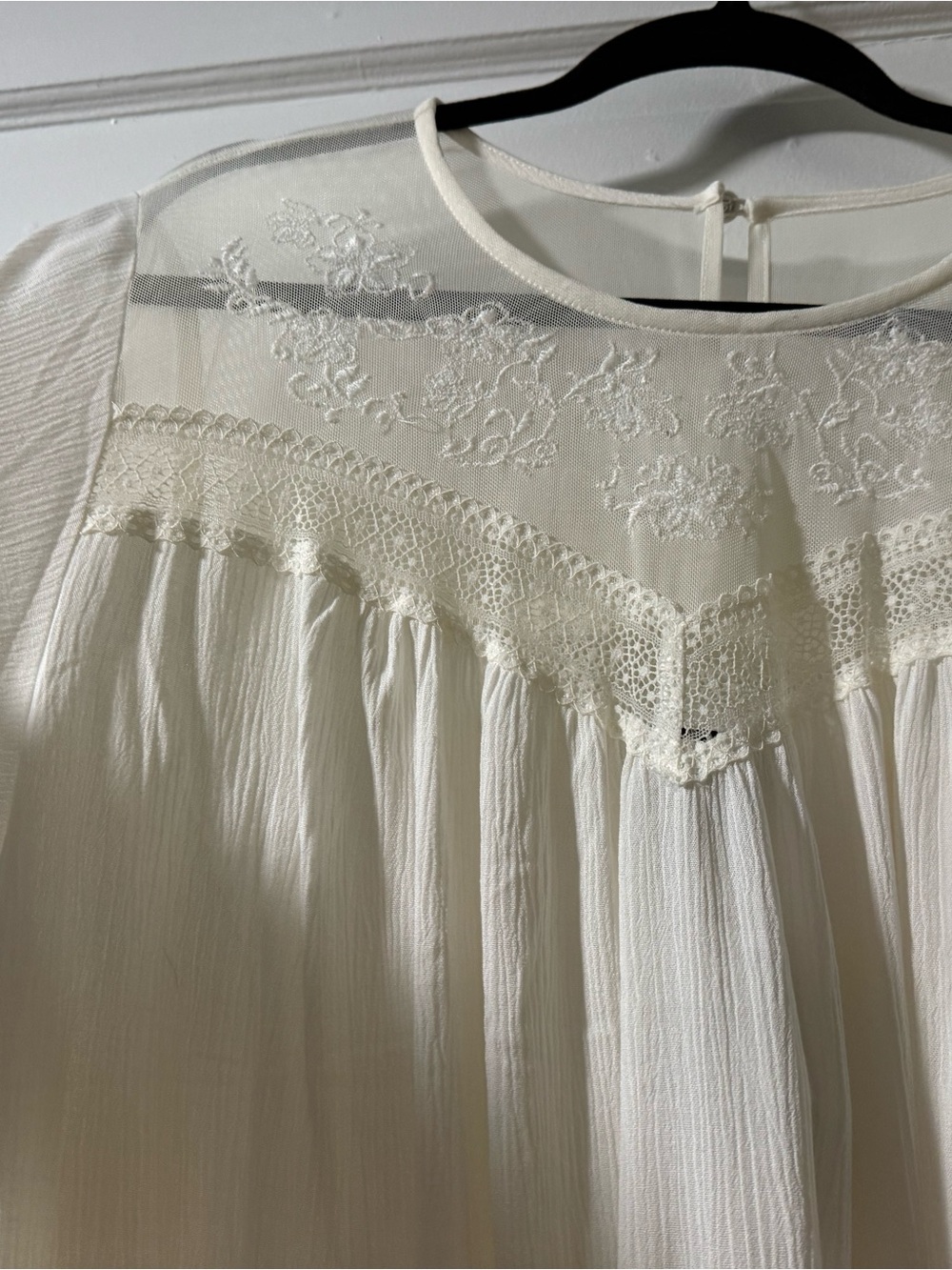 torrid Cream Ivory Lace Yoke Flutter Sleeve Blouse - Picture 3 of 5